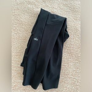 Alo yoga pants